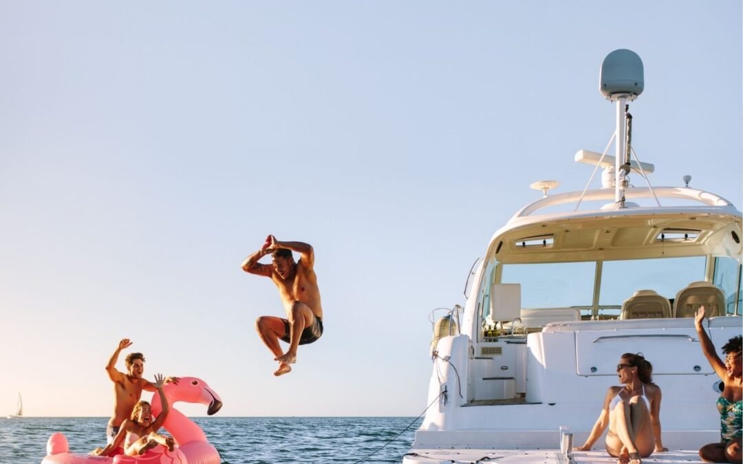 boat party in barcelona img